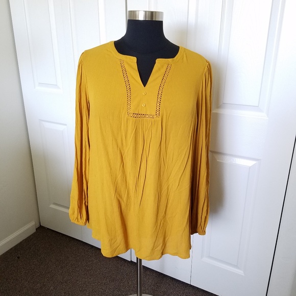 terra and sky peasant top